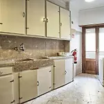 Апартаменти Fuer 29 Personen Und 1 Kind In Lissabon- Regiao De - Costa De Lisbo By Interhome *