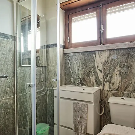 Apartman Fuer 29 Personen Und 1 Kind In Lissabon- Regiao De - Costa De Lisbo By Interhome Lisboa